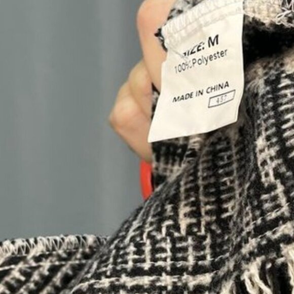 Black & White Plaid Sweater Jacket – Size M – Worn Once - Picture 7 of 8